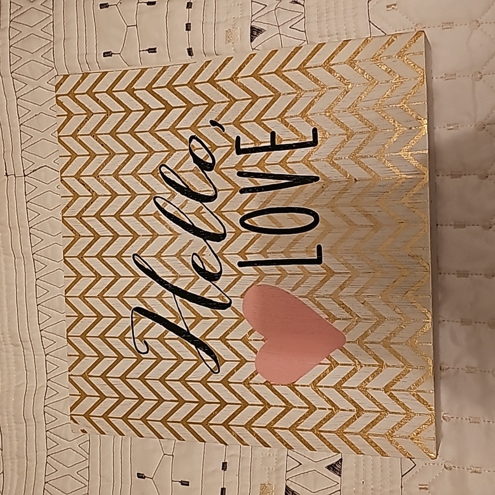Wooden Hello Love Wall Decor